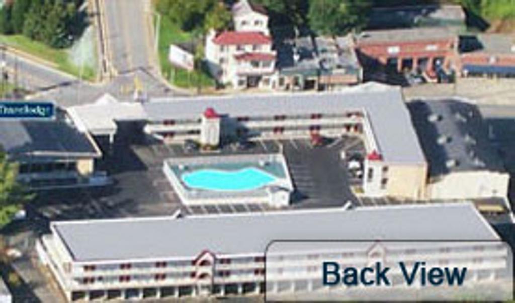 Travelodge By Wyndham Lynchburg Exterior photo