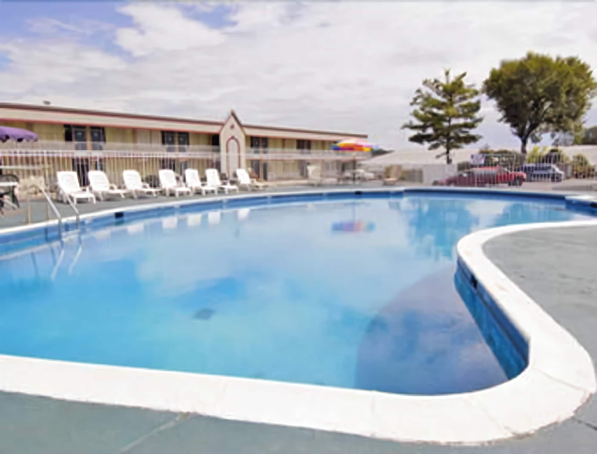Travelodge By Wyndham Lynchburg Facilities photo